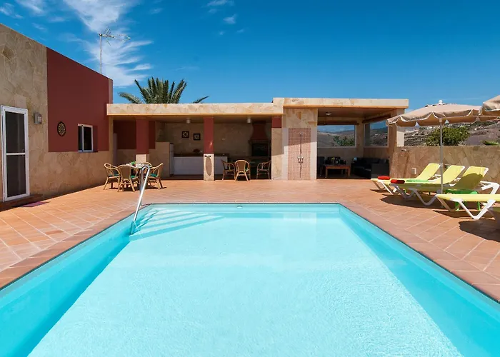 Villa Los Azules With Pool And Jacuzzi